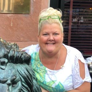 Meet your Posher, Kelli